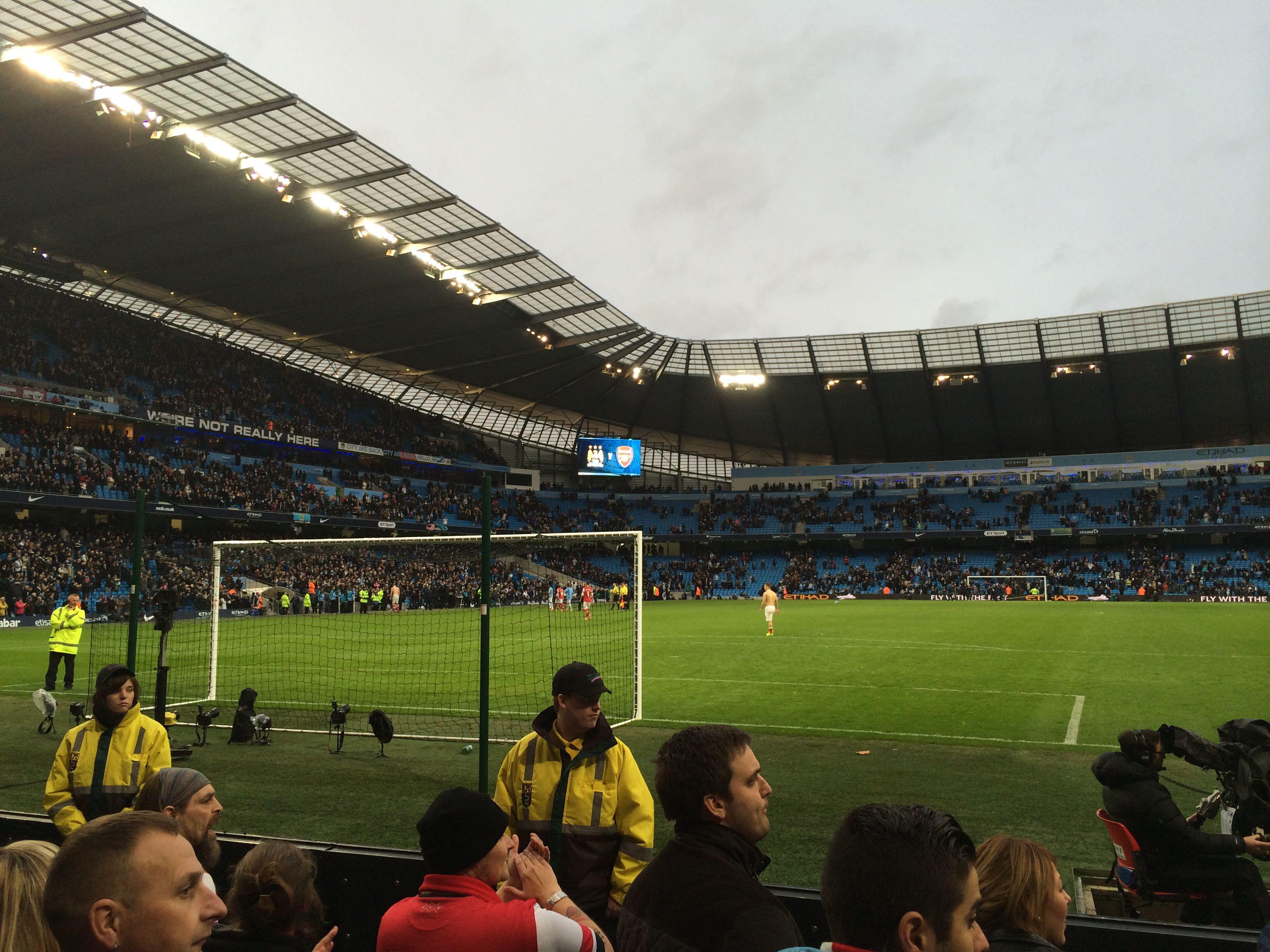 也肩负着展 也肩负着展